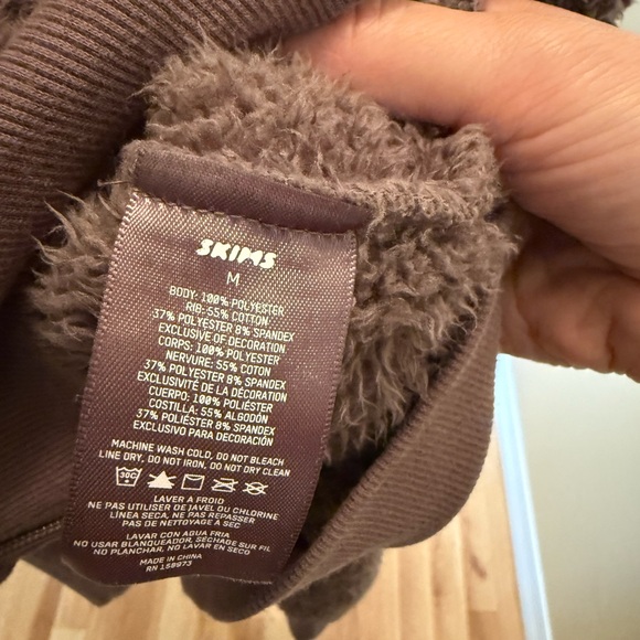 SKIMS Plush Brown Sherpa Jacket - Picture 5 of 6